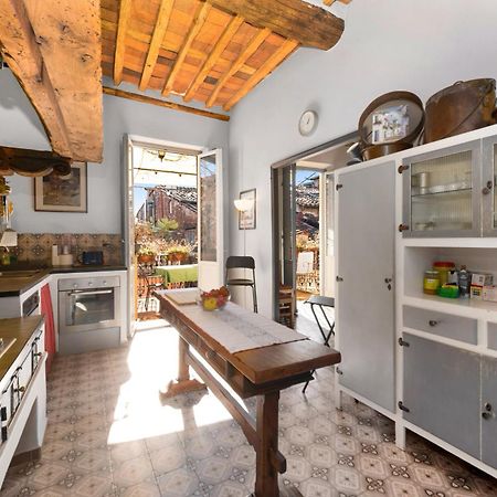 Il Carmine Charme & Terrace With Ac Apartment Лука Екстериор снимка