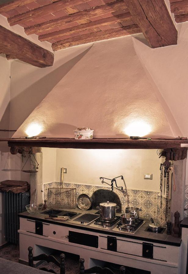 Il Carmine Charme & Terrace With Ac Apartment Лука Екстериор снимка